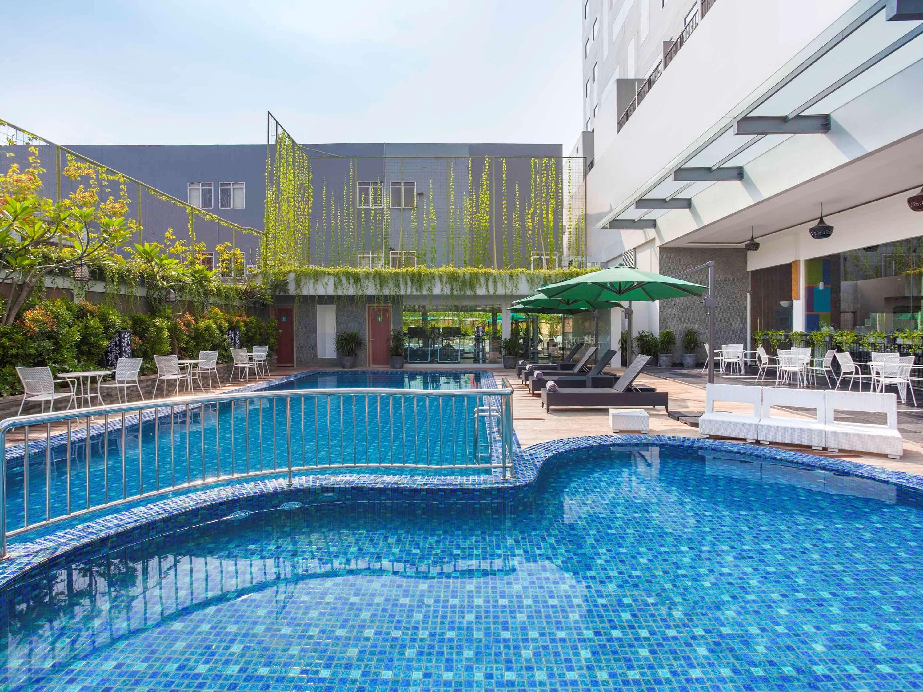 Hotel Ibis Styles Cikarang Bekasi Exteriér fotografie