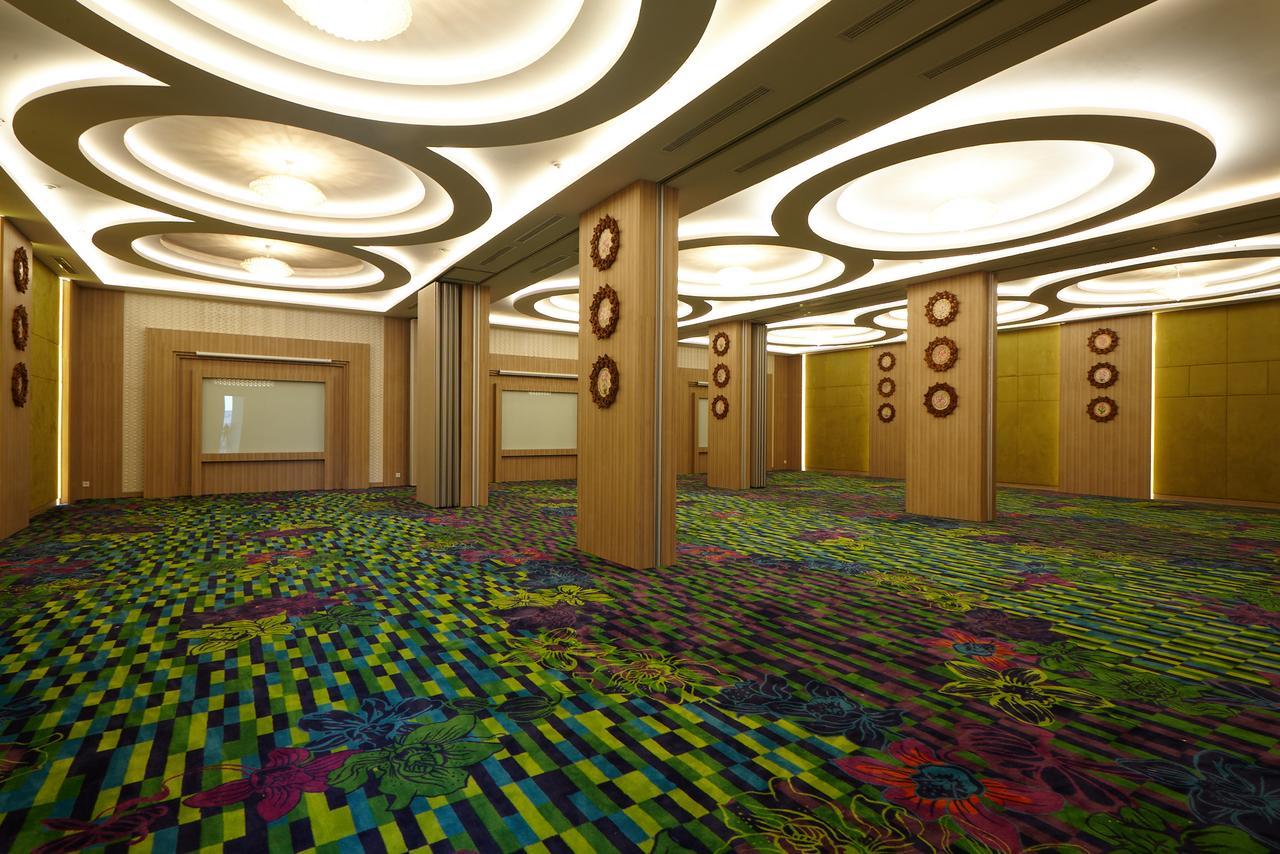 Hotel Ibis Styles Cikarang Exteriér fotografie