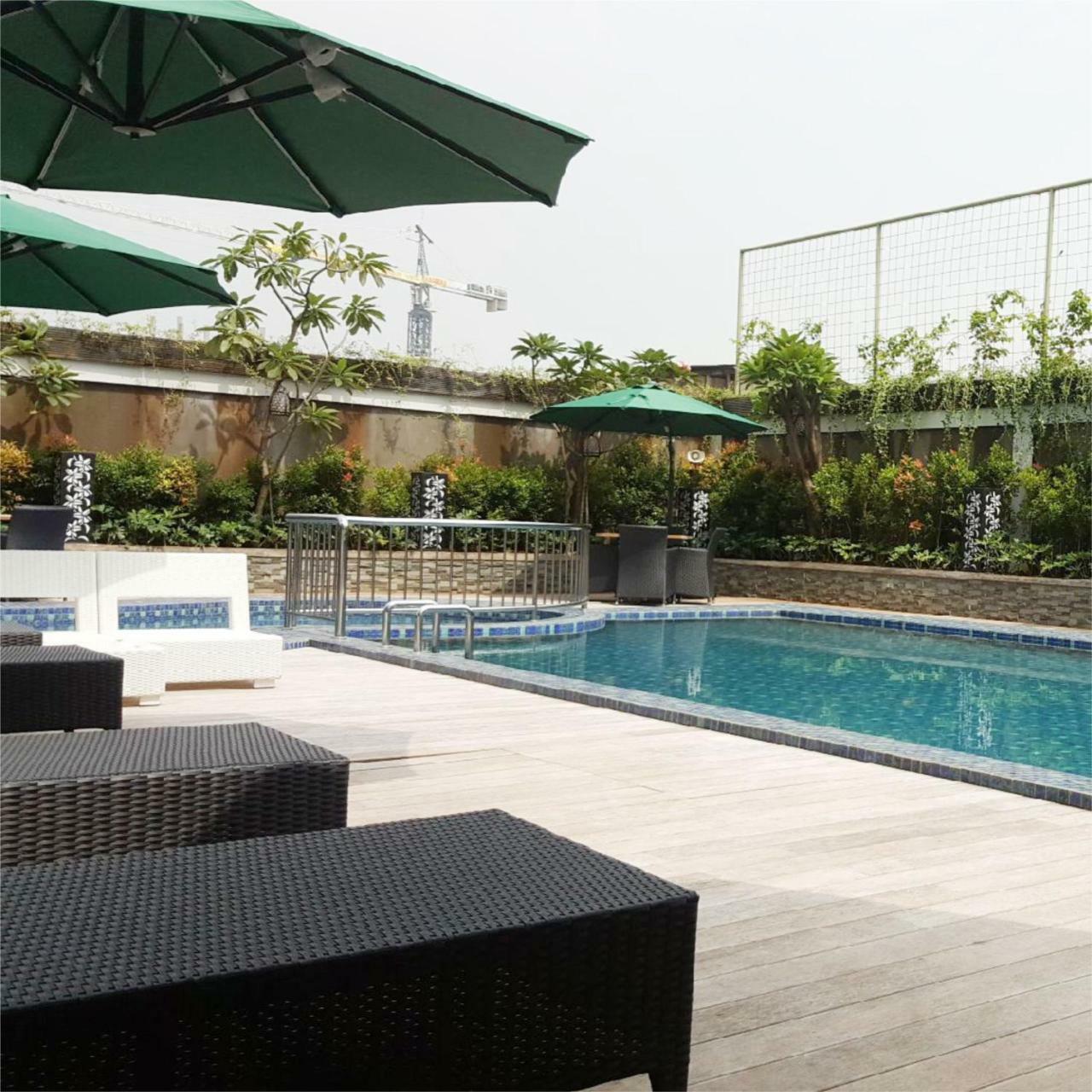Hotel Ibis Styles Cikarang Exteriér fotografie